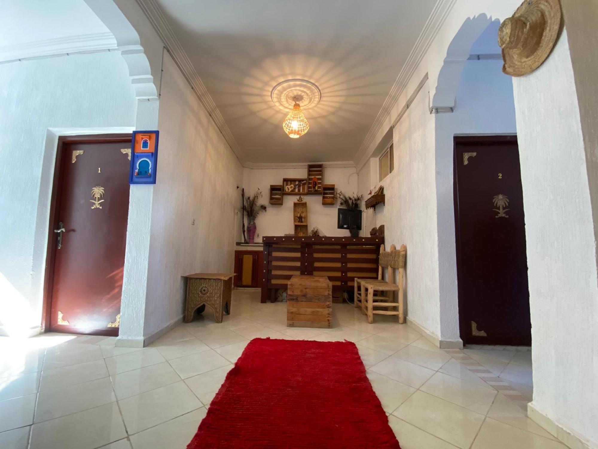 Red Carpet Surf Camp Sea, Mountain & Garden Escape Hotel Tamraght Exterior foto