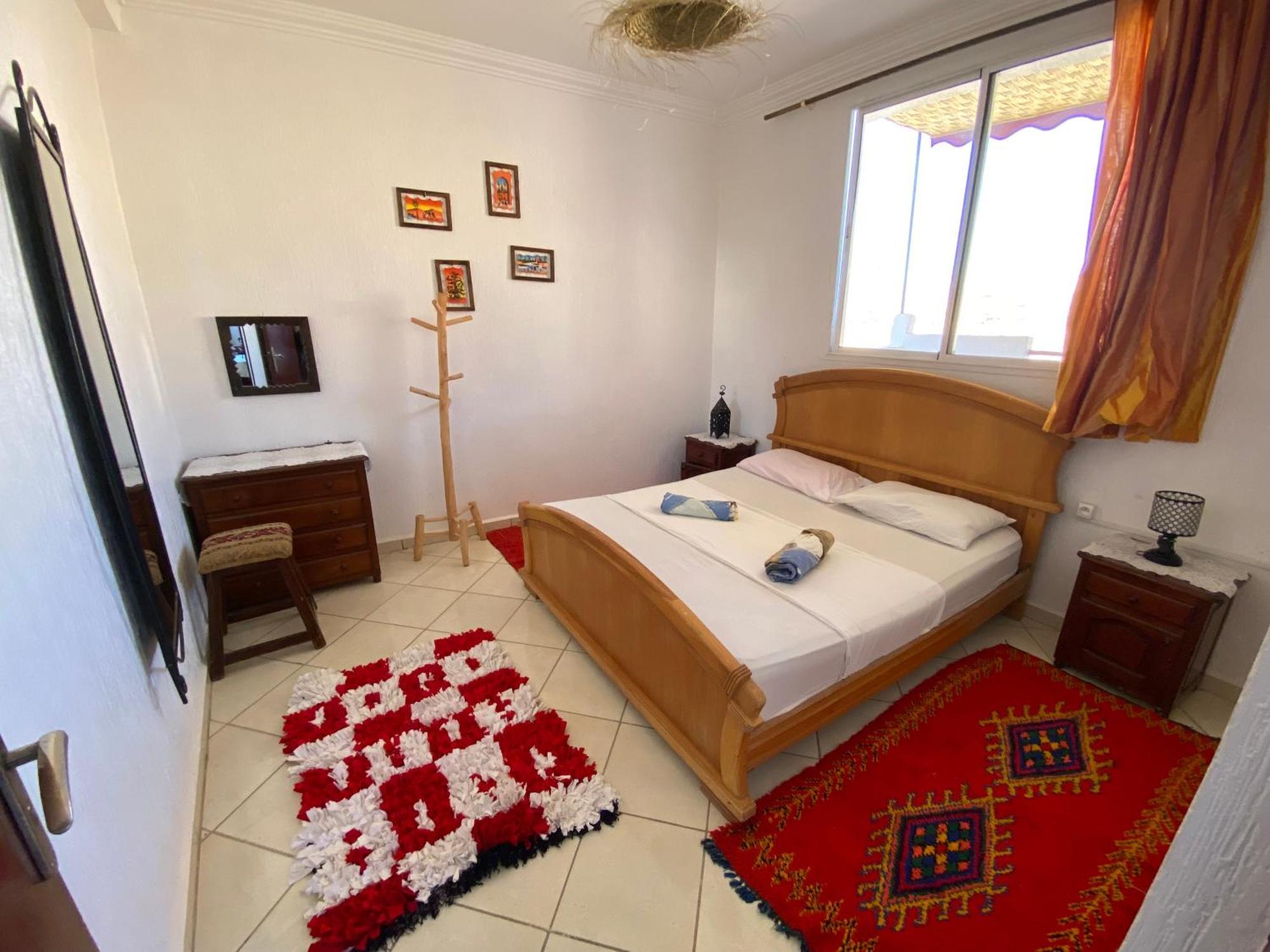 Red Carpet Surf Camp Sea, Mountain & Garden Escape Hotel Tamraght Exterior foto